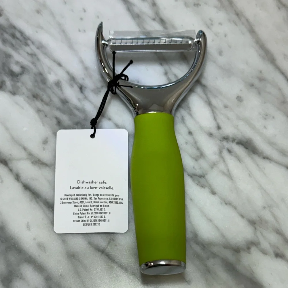 Williams Sonoma Straight Julienne Peeler, Green